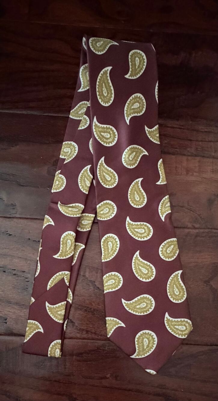 $325 NWT Charvet Paris Burgundy Gold Paisley 100% Woven Silk Neck Tie